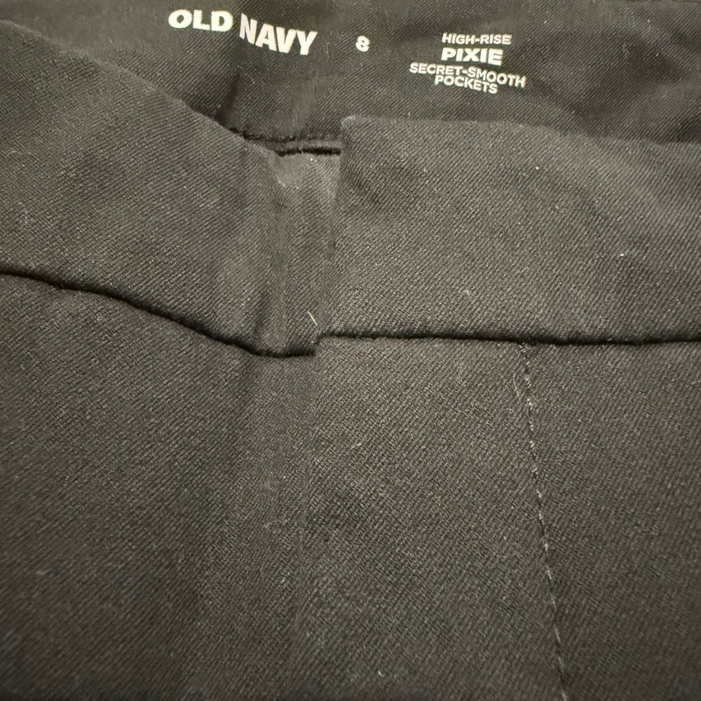 Old Navy Black High-Rise Pixie Pants Size 8 - Picture 3 of 11